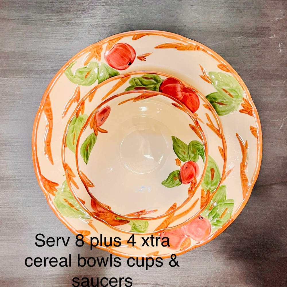 Authentic Franciscan Ware complete severing for 8 plus 4 bonus cereal bowls
